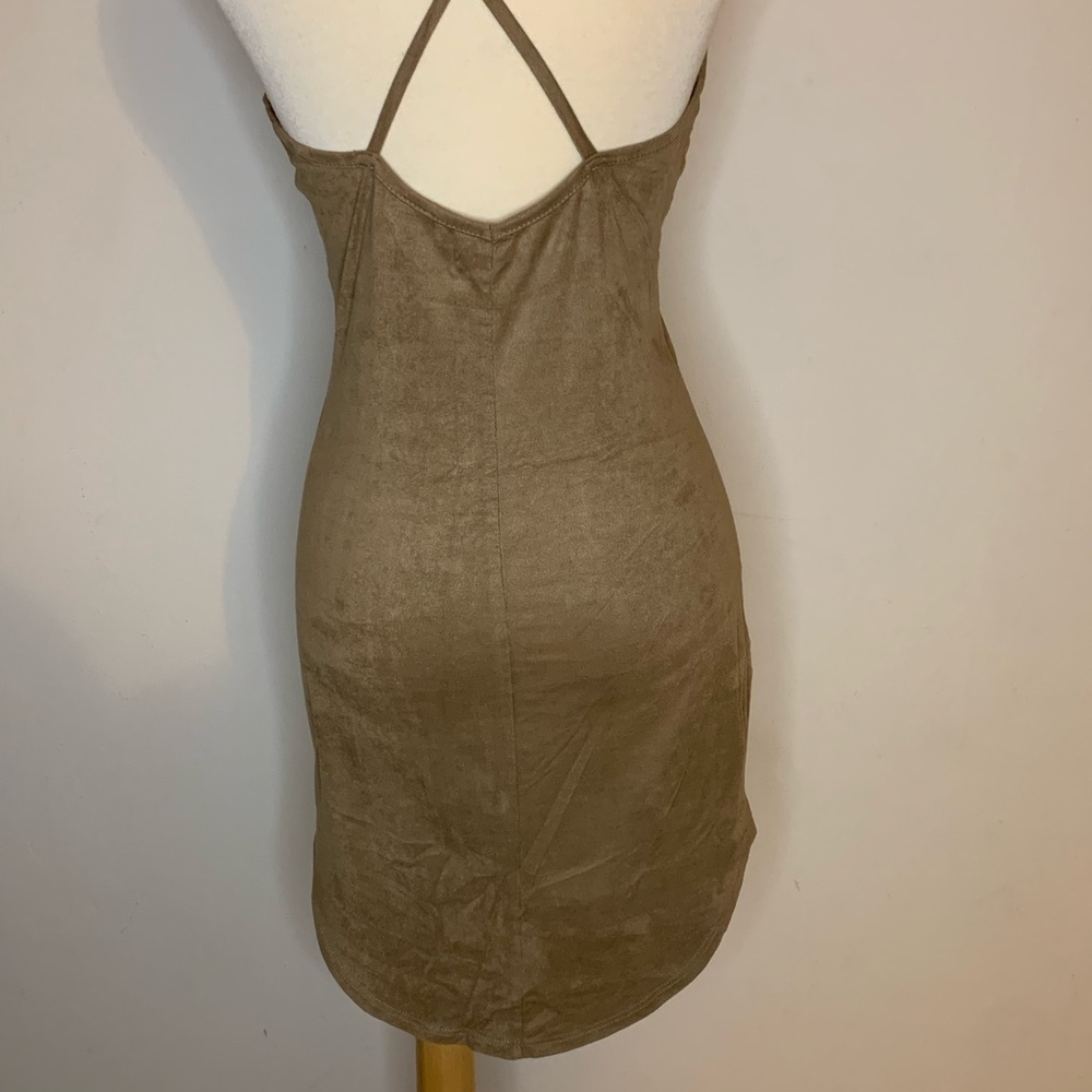 Dress - Picture 2 of 3